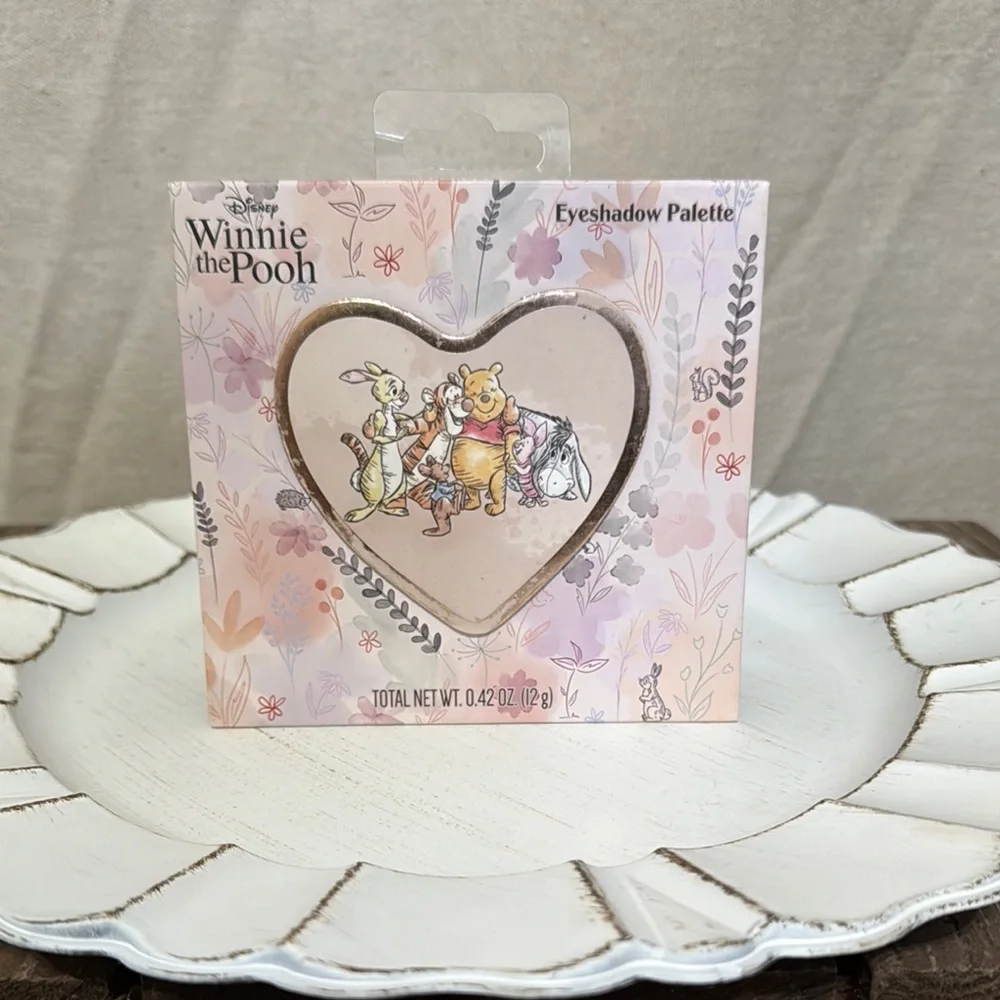 Winnie the Pooh Eyeshadow Palette New unopened - Picture 1 of 4